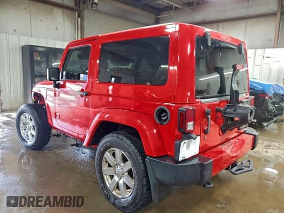 ✅ 2018 Jeep Wrangler Sahara • VIN: 1C4AJWBGXJL883118 • Lot: 93772575. Listed on Copart with 37,368 mi. Free auction sales archive from the USA and detailed vehicle history report at DreamBid. Image 2.