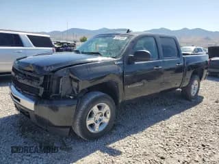 ✅ 2010 Chevrolet Silverado 1500 1HY • VIN: 3GCXKUEJ7AG175392 • Lot: 60101655. Listed on Copart with 175,584 mi. Free auction sales archive from the USA and detailed vehicle history report at DreamBid. Image 1.