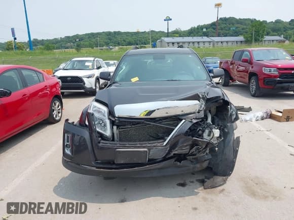 ✅ 2015 GMC Terrain SLE • VIN: 2GKFLRE30F6257964 • Lot: 42377236. Wystawiony na IAAI z przebiegiem 125 848 mil. Bezpłatny archiwum sprzedaży aukcyjnych z USA i szczegółowy raport historii pojazdu na DreamBid. Zdjęcie 12.