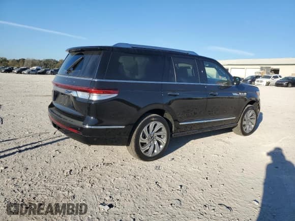 ✅ 2024 Lincoln Navigator Reserve • VIN: 5LMJJ2LG5REL17285 • Лот: 87199855. Опубликован ранее на Copart с пробегом 10 329 миль. Бесплатный доступ к архиву аукционных продаж из США и подробный отчёт об истории автомобиля на DreamBid. Изображение 3.