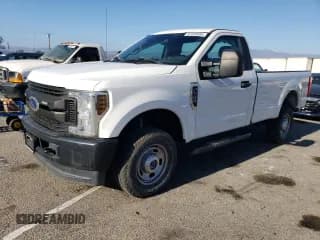 ✅ 2019 Ford F-250 XL • VIN: 1FDBF2B65KED69698 • Lot: 87228834. Listed on Copart with 34,048 mi. Free auction sales archive from the USA and detailed vehicle history report at DreamBid. Image 1.