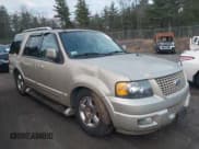 ✅ 2005 Ford Expedition Limited • VIN: 1FMFU20525LA94373 • Lot: 43796073. Wystawiony na IAAI z przebiegiem 140 660 mil. Bezpłatny archiwum sprzedaży aukcyjnych z USA i szczegółowy raport historii pojazdu na DreamBid. Zdjęcie 12.