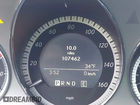 ✅ 2011 Mercedes-Benz C 300 Sport • VIN: WDDGF8BB2BR175994 • Lot: 43900239. Listed on IAAI with 107,462 mi. Free auction sales archive from the USA and detailed vehicle history report at DreamBid. Image 7.