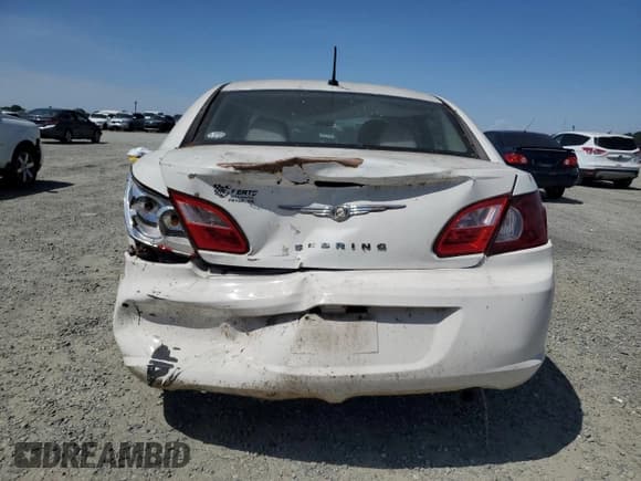 ✅ 2008 Chrysler Sebring LX • VIN: 1C3LC46K28N165622 • Lot: 56737465. Listed on Copart with 173,420 mi. Free auction sales archive from the USA and detailed vehicle history report at DreamBid. Image 6.