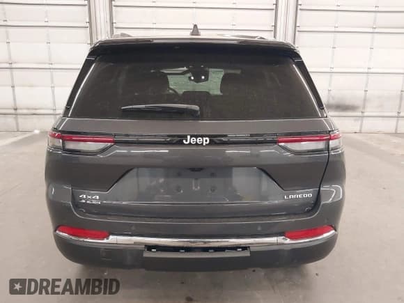 ✅ 2025 Jeep Grand Cherokee Altitude X • VIN: 1C4RJHAG5SC278876 • Лот: 42261321. Опубликован ранее на IAAI с пробегом 819 миль. Бесплатный доступ к архиву аукционных продаж из США и подробный отчёт об истории автомобиля на DreamBid. Изображение 17.