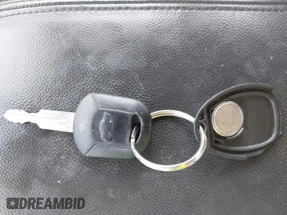 ✅ 2013 Chevrolet Captiva Sport LTZ • VIN: 3GNFL4EK6DS526805 • Lot: 42597087. Wystawiony na IAAI z przebiegiem 220 350 mil. Bezpłatny archiwum sprzedaży aukcyjnych z USA i szczegółowy raport historii pojazdu na DreamBid. Zdjęcie 11.