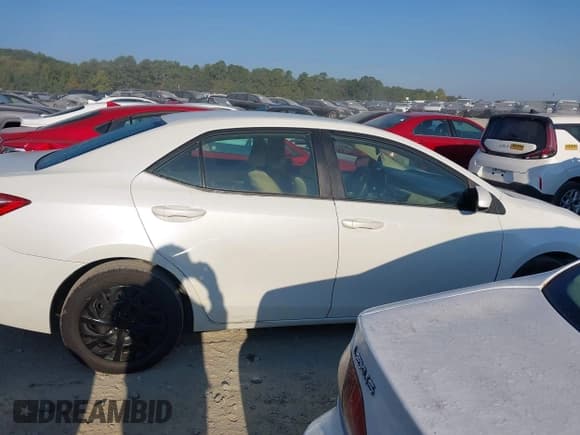 ✅ 2017 Toyota Corolla LE • VIN: 5YFBURHE7HP574162 • Лот: 43183255. Опубликован ранее на IAAI с пробегом 163 504 миль. Бесплатный доступ к архиву аукционных продаж из США и подробный отчёт об истории автомобиля на DreamBid. Изображение 13.