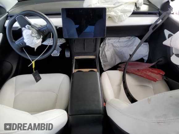 ✅ 2022 Tesla Model Y Performance • VIN: 7SAYGDEF6NF340204 • Lot: 82315455. Listed on Copart with Not provided. Free auction sales archive from the USA and detailed vehicle history report at DreamBid. Image 8.