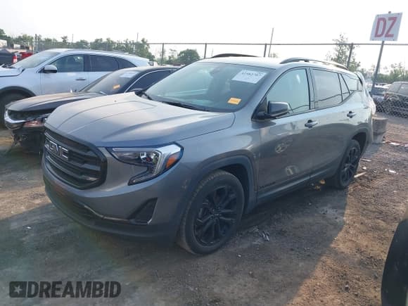 ✅ 2021 GMC Terrain SLE • VIN: 3GKALMEV3ML305867 • Lot: 42582707. Wystawiony na IAAI z przebiegiem 64 947 mil. Bezpłatny archiwum sprzedaży aukcyjnych z USA i szczegółowy raport historii pojazdu na DreamBid. Zdjęcie 17.