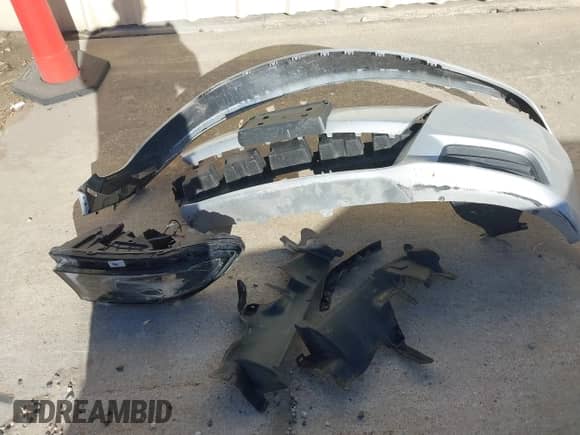 2023 Dodge Charger SXT z VIN 2C3CDXBG9PH690801, wystawiony jako IAAI lot #43584697 z przebiegiem 46 293 mil mil oraz . Historia ofert i sprzedaży dostępna na DreamBid. Obrazek 12.