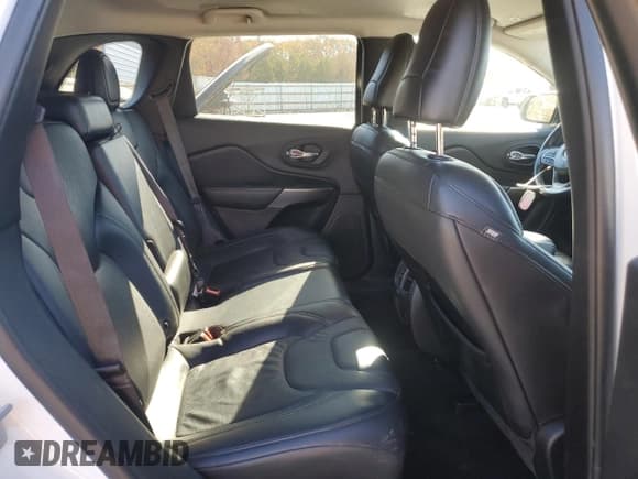 ✅ 2019 Jeep Cherokee Limited • VIN: 1C4PJMDX7KD461637 • Lot: 91665965. Listed on Copart with 119,604 mi. Free auction sales archive from the USA and detailed vehicle history report at DreamBid. Image 11.