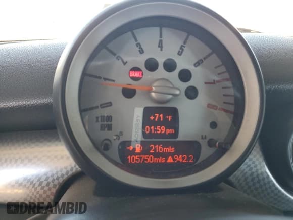 ✅ 2007 MINI Hardtop S • VIN: WMWMF73557TL83097 • Lot: 90616005. Listed on Copart with 105,750 mi. Free auction sales archive from the USA and detailed vehicle history report at DreamBid. Image 9.