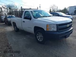 2010 Chevrolet Silverado 1500 Work Truck z VIN 1GCPCPEAXAZ229668, wystawiony jako IAAI lot #41697527 z przebiegiem 137 770 mil mil oraz . Historia ofert i sprzedaży dostępna na DreamBid. Obrazek 1.