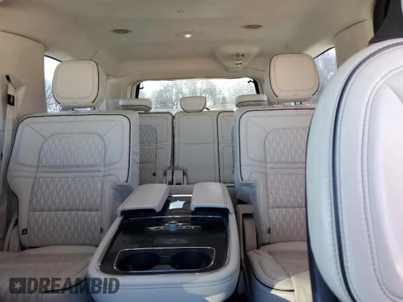 ✅ 2021 Lincoln Navigator Black Label • VIN: 5LMJJ3TT3MEL03929 • Лот: 88942155. Опубликован ранее на Copart с пробегом 55 633 миль. Бесплатный доступ к архиву аукционных продаж из США и подробный отчёт об истории автомобиля на DreamBid. Изображение 10.