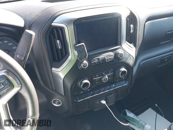 ✅ 2019 Chevrolet Silverado 1500 LT • VIN: 3GCPWCED3KG246503 • Лот: 43786103. Опубликован ранее на IAAI с пробегом 34 040 миль. Бесплатный доступ к архиву аукционных продаж из США и подробный отчёт об истории автомобиля на DreamBid. Изображение 11.