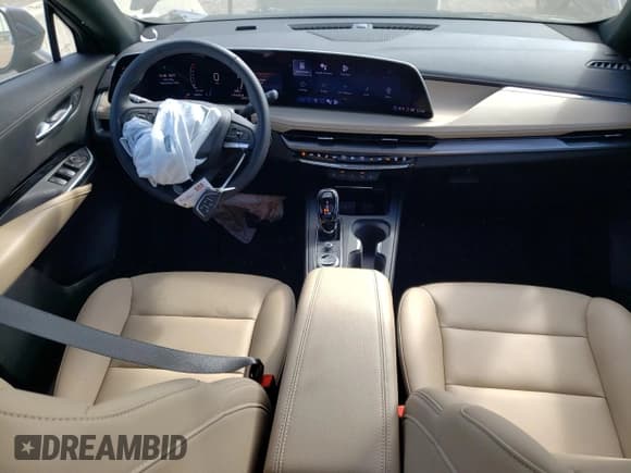 ✅ 2024 Cadillac XT4 AWD Luxury • VIN: 1GYFZBR4XRF199970 • Lot: 71496774. Listed on Copart with 4,512 mi. Free auction sales archive from the USA and detailed vehicle history report at DreamBid. Image 8.