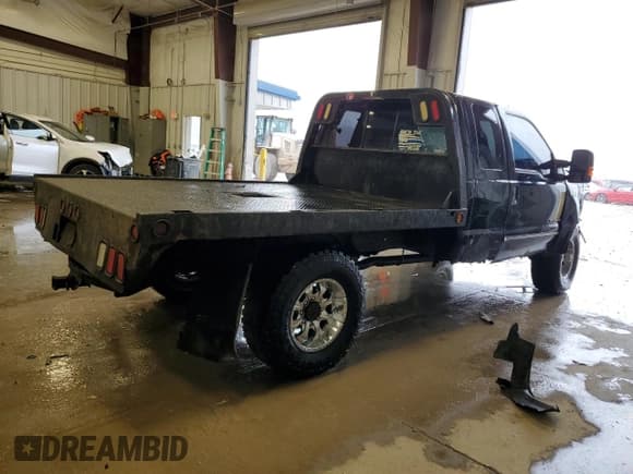 ✅ 1999 Ford F-350 XL • VIN: 1FTSX31F1XEE06570 • Lot: 46873335. Wystawiony na Copart z przebiegiem 336 064 mil. Bezpłatny archiwum sprzedaży aukcyjnych z USA i szczegółowy raport historii pojazdu na DreamBid. Zdjęcie 3.