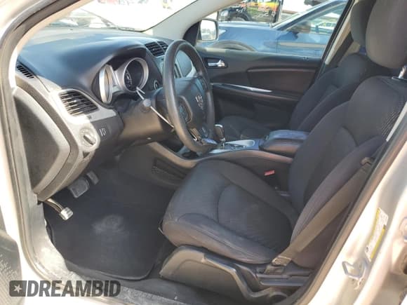 ✅ 2012 Dodge Journey SE • VIN: 3C4PDCAB6CT372373 • Lot: 55896445. Wystawiony na Copart z przebiegiem 150 947 mil. Bezpłatny archiwum sprzedaży aukcyjnych z USA i szczegółowy raport historii pojazdu na DreamBid. Zdjęcie 7.