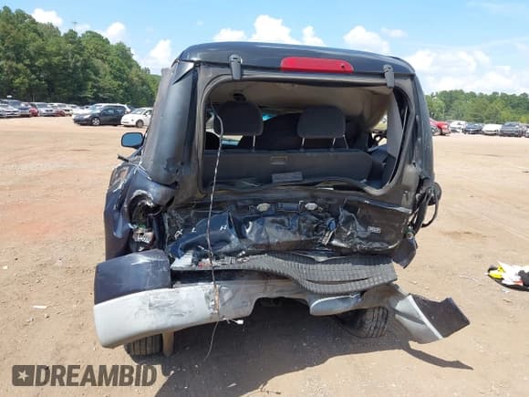 ✅ 2002 Ford Explorer XLT • VIN: 1FMZU63E22ZA36174 • Lot: 43057821. Wystawiony na IAAI z przebiegiem Nie podano. Bezpłatny archiwum sprzedaży aukcyjnych z USA i szczegółowy raport historii pojazdu na DreamBid. Zdjęcie 6.