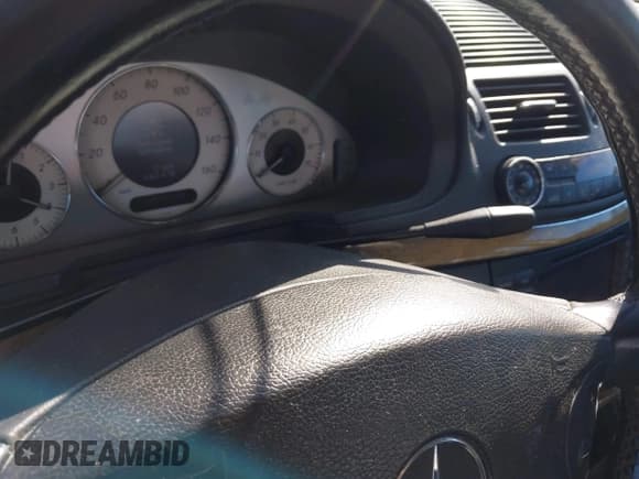 ✅ 2004 Mercedes-Benz E 500 • VIN: WDBUF70JX4A600606 • Lot: 43424068. Wystawiony na IAAI z przebiegiem Nie podano. Bezpłatny archiwum sprzedaży aukcyjnych z USA i szczegółowy raport historii pojazdu na DreamBid. Zdjęcie 7.