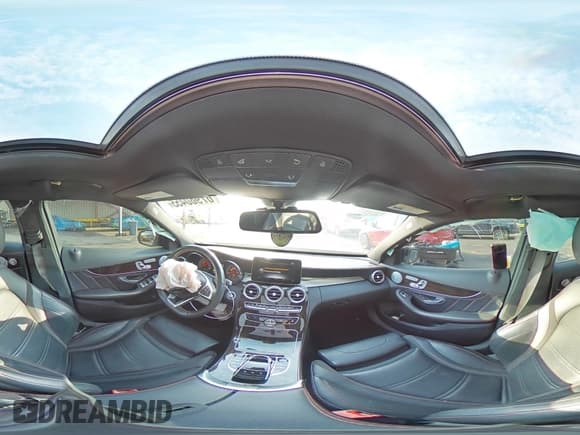 ✅ 2018 Mercedes-Benz C 43 AMG • VIN: 55SWF6EB6JU275489 • Lot: 67980455. Wystawiony na Copart z przebiegiem 72 786 mil. Bezpłatny archiwum sprzedaży aukcyjnych z USA i szczegółowy raport historii pojazdu na DreamBid. Zdjęcie 14.