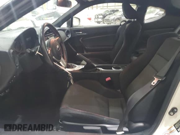 ✅ 2016 Subaru BRZ Premium • VIN: JF1ZCAB10G9603200 • Lot: 82119865. Listed on Copart with 91,763 mi. Free auction sales archive from the USA and detailed vehicle history report at DreamBid. Image 7.