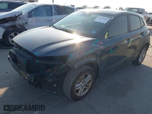 ✅ 2023 Hyundai Kona Preferred • VIN: KM8K2CAB7PU012830 • Lot: 43176087. Wystawiony na IAAI z przebiegiem 32 078 mil. Bezpłatny archiwum sprzedaży aukcyjnych z USA i szczegółowy raport historii pojazdu na DreamBid. Zdjęcie 2.