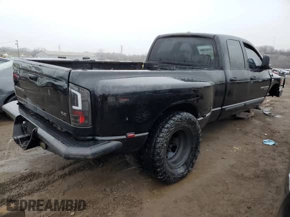 2006 Dodge 3500 ST z VIN 3D7ML48C86G259554, wystawiony jako Copart lot #43091175 z przebiegiem 352 966 mil mil oraz Szkoda całkowita • Salvage title. Historia ofert i sprzedaży dostępna na DreamBid. Obrazek 3.