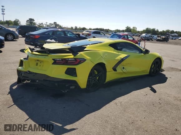 ✅ 2020 Chevrolet Corvette 2LT • VIN: 1G1Y72D41L5000127 • Lot: 80295905. Wystawiony na Copart z przebiegiem 51 822 mil. Bezpłatny archiwum sprzedaży aukcyjnych z USA i szczegółowy raport historii pojazdu na DreamBid. Zdjęcie 3.