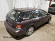 ✅ 1998 Saturn SW • VIN: 1G8ZK8271WZ165967 • Лот: 73493044. Опубликован ранее на Copart с пробегом Не указан. Бесплатный доступ к архиву аукционных продаж из США и подробный отчёт об истории автомобиля на DreamBid. Изображение 3.