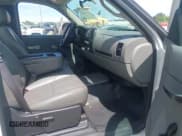 ✅ 2013 Chevrolet Silverado 2500HD Work Truck • VIN: 1GC0CVCG7DF156942 • Lot: 42725390. Wystawiony na IAAI z przebiegiem 177 154 mil. Bezpłatny archiwum sprzedaży aukcyjnych z USA i szczegółowy raport historii pojazdu na DreamBid. Zdjęcie 5.