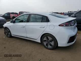 2020 Hyundai Ioniq SEL с VIN KMHC85LC8LU197209, выставлен на аукционе Copart как лот 64211974 с пробегом 52 967 миль миль и Списание • Salvage title. История ставок и продаж доступна на DreamBid. Изображение 2.