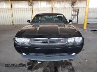 ✅ 2013 Dodge Challenger R/T • VIN: 2C3CDYBT4DH676318 • Lot: 83650754. Wystawiony na Copart z przebiegiem Nie podano. Bezpłatny archiwum sprzedaży aukcyjnych z USA i szczegółowy raport historii pojazdu na DreamBid. Zdjęcie 5.