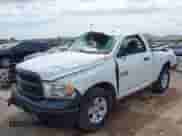 2017 Ram 1500 Tradesman z VIN 3C6JR6AG2HG721847, wystawiony jako IAAI lot #43230943 z przebiegiem 195 100 mil mil oraz . Historia ofert i sprzedaży dostępna na DreamBid. Obrazek 6.