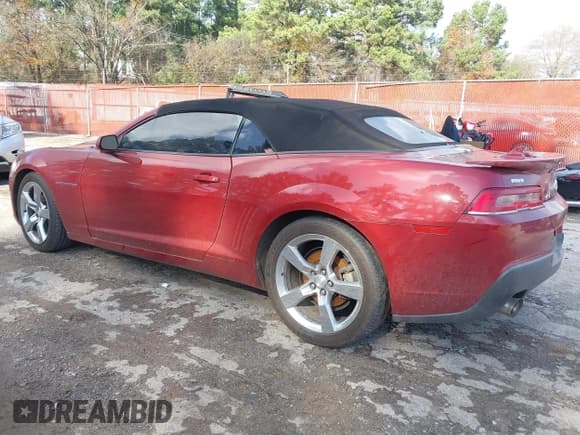 ✅ 2015 Chevrolet Camaro LT • VIN: 2G1FF3D37F9275788 • Lot: 41109936. Wystawiony na IAAI z przebiegiem 87 198 mil. Bezpłatny archiwum sprzedaży aukcyjnych z USA i szczegółowy raport historii pojazdu na DreamBid. Zdjęcie 3.