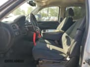 ✅ 2008 GMC Yukon SLE 3SA • VIN: 1GKFC13C78R124405 • Лот: 82184025. Опубликован ранее на Copart с пробегом 210 474 миль. Бесплатный доступ к архиву аукционных продаж из США и подробный отчёт об истории автомобиля на DreamBid. Изображение 7.