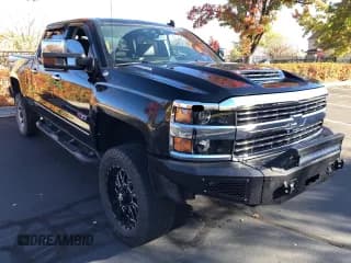 ✅ 2019 Chevrolet Silverado 2500HD LTZ • VIN: 1GC1KTEY8KF222381 • Лот: 90855965. Опубликован ранее на Copart с пробегом 66 667 миль. Бесплатный доступ к архиву аукционных продаж из США и подробный отчёт об истории автомобиля на DreamBid. Изображение 1.