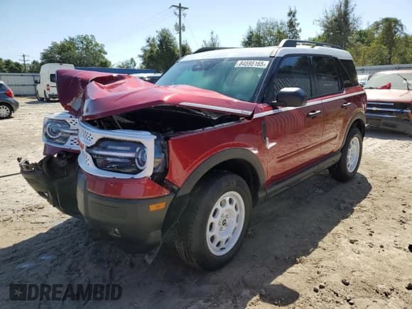 ✅ 2025 Ford Bronco Sport Heritage • VIN: 3FMCR9GN0SRE91810 • Lot: 84595165. Wystawiony na Copart z przebiegiem Nie podano. Bezpłatny archiwum sprzedaży aukcyjnych z USA i szczegółowy raport historii pojazdu na DreamBid. Zdjęcie 1.