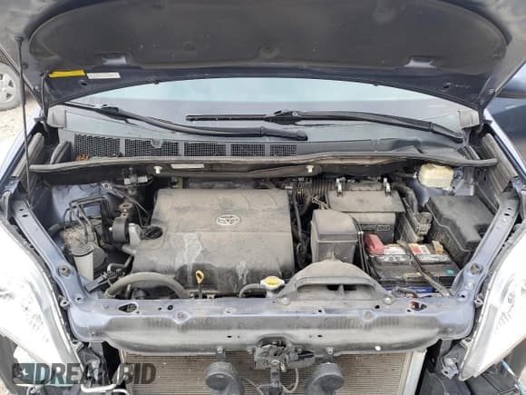 ✅ 2015 Toyota Sienna Limited • VIN: 5TDDK3DC9FS127157 • Lot: 82362895. Listed on Copart with 101,877 mi. Free auction sales archive from the USA and detailed vehicle history report at DreamBid. Image 12.