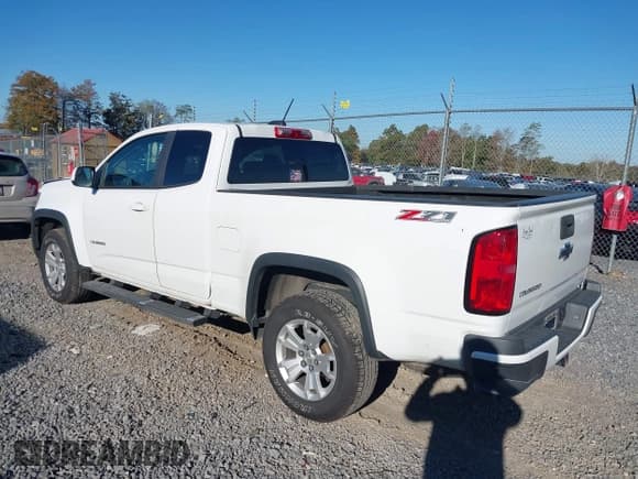 ✅ 2015 Chevrolet Colorado 4WD Z71 • VIN: 1GCHTCE30F1274381 • Лот: 40532933. Опубликован ранее на IAAI с пробегом 119 159 миль. Бесплатный доступ к архиву аукционных продаж из США и подробный отчёт об истории автомобиля на DreamBid. Изображение 3.