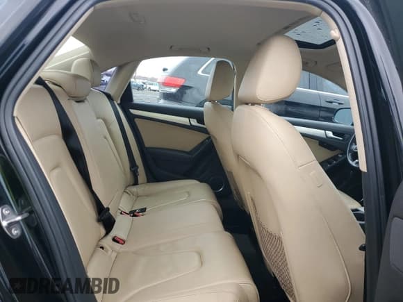 ✅ 2014 Audi A4 Premium Plus • VIN: WAUFFAFL8EA089685 • Лот: 92066165. Опубликован ранее на Copart с пробегом 142 768 миль. Бесплатный доступ к архиву аукционных продаж из США и подробный отчёт об истории автомобиля на DreamBid. Изображение 10.