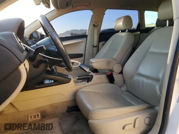 ✅ 2006 Audi A3 Premium • VIN: WAUNF78P26A056360 • Lot: 67612554. Wystawiony na Copart z przebiegiem 121 032 mil. Bezpłatny archiwum sprzedaży aukcyjnych z USA i szczegółowy raport historii pojazdu na DreamBid. Zdjęcie 7.