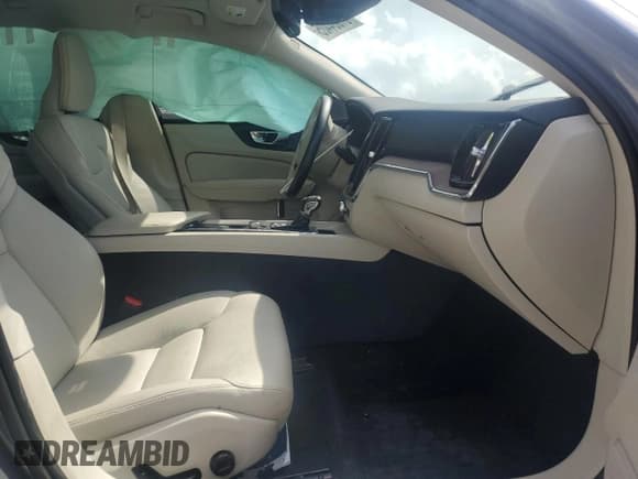 ✅ 2020 Volvo S60 Momentum • VIN: 7JR102FK4LG040684 • Лот: 81564405. Опубликован ранее на Copart с пробегом 63 222 миль. Бесплатный доступ к архиву аукционных продаж из США и подробный отчёт об истории автомобиля на DreamBid. Изображение 7.