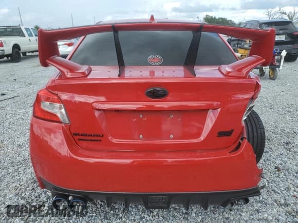 ✅ 2018 Subaru WRX STI • VIN: JF1VA2N60J9816950 • Lot: 85502655. Wystawiony na Copart z przebiegiem 60 715 mil. Bezpłatny archiwum sprzedaży aukcyjnych z USA i szczegółowy raport historii pojazdu na DreamBid. Zdjęcie 6.