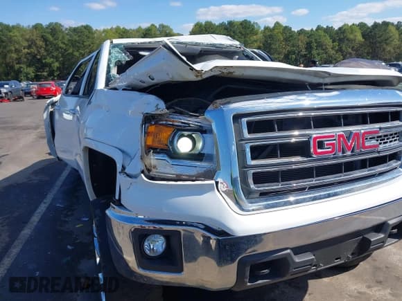 ✅ 2014 GMC Sierra 1500 • VIN: 3GTU2TEC1EG143851 • Лот: 43414130. Опубликован ранее на IAAI с пробегом 218 492 миль. Бесплатный доступ к архиву аукционных продаж из США и подробный отчёт об истории автомобиля на DreamBid. Изображение 14.