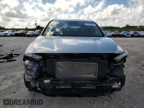 ✅ 2020 Hyundai Santa Fe SE • VIN: 5NMS23AD2LH186876 • Лот: 87452305. Опубликован ранее на Copart с пробегом 40 908 миль. Бесплатный доступ к архиву аукционных продаж из США и подробный отчёт об истории автомобиля на DreamBid. Изображение 5.