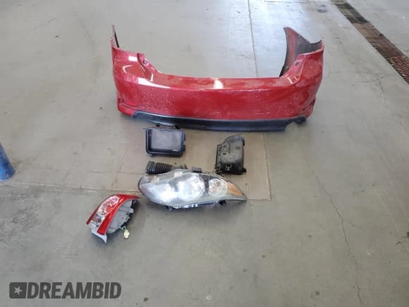 ✅ 2013 Toyota Corolla LE • VIN: 2T1BU4EE3DC124011 • Lot: 86174895. Listed on Copart with Not provided. Free auction sales archive from the USA and detailed vehicle history report at DreamBid. Image 12.