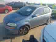 2006 Chevrolet Aveo LT z VIN KL1TG56666B600429, wystawiony jako IAAI lot #43103604 z przebiegiem 83 477 mil mil oraz . Historia ofert i sprzedaży dostępna na DreamBid. Obrazek 17.