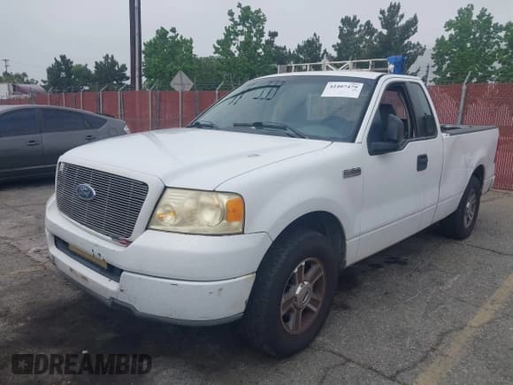 ✅ 2005 Ford F-150 XL • VIN: 1FTRF12W95NA33148 • Lot: 42407479. Listed on IAAI with 257,355 mi. Free auction sales archive from the USA and detailed vehicle history report at DreamBid. Image 6.