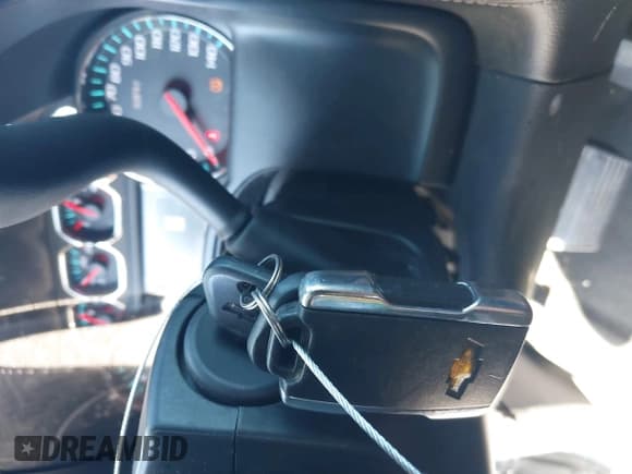 ✅ 2017 Chevrolet Silverado 1500 High Country • VIN: 3GCUKTEC5HG509458 • Lot: 43517091. Wystawiony na IAAI z przebiegiem 250 022 mil. Bezpłatny archiwum sprzedaży aukcyjnych z USA i szczegółowy raport historii pojazdu na DreamBid. Zdjęcie 11.